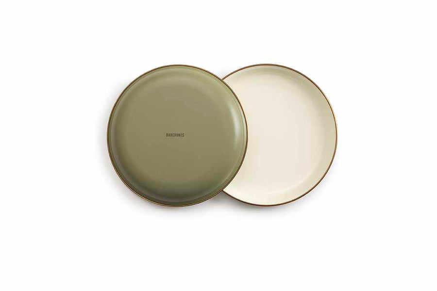 CKW-1028-EnamelSaladPlates2ToneOliveDrab_0005_CKW-1028_Enamel-2-Tone_SaladPlateSet_Olive-Drab_6_900x.webp