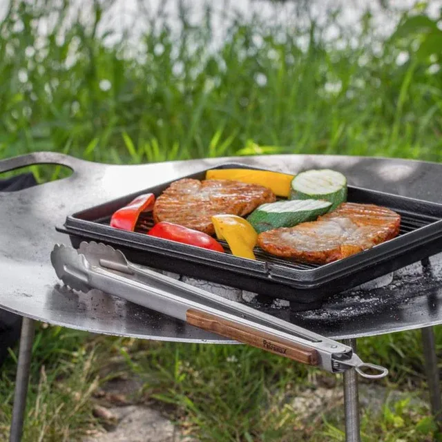 Grill_und_Kohlen_Zange_za1_1.webp